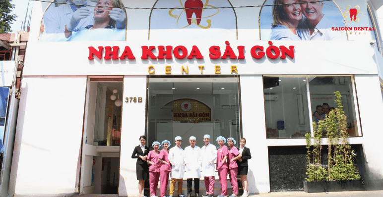 The team of doctors at Saigon Center Dental Clinic has over 15 years of experience.