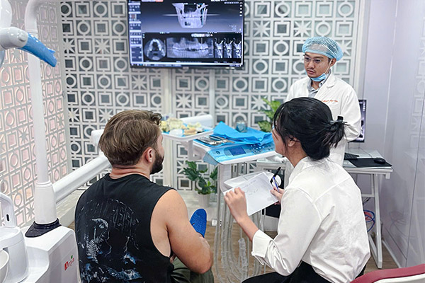 english speaking dentist in saigon